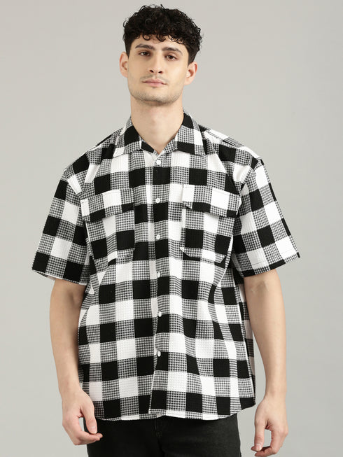 White&Black Checked Short Sleeved Oversized Shirt