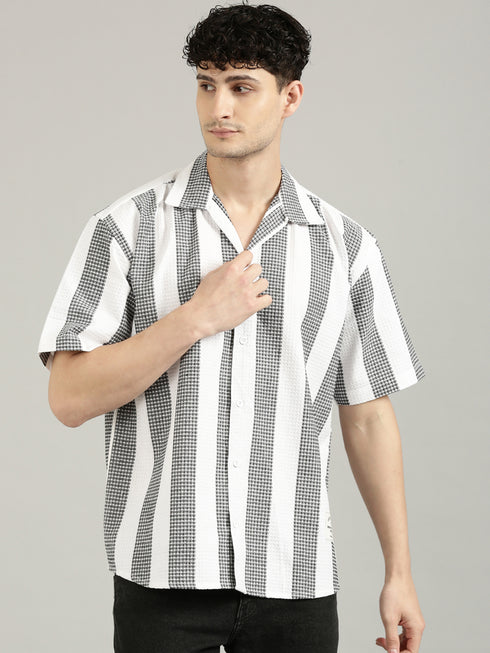 White&Black Striped Short Sleeved Oversized Shirt