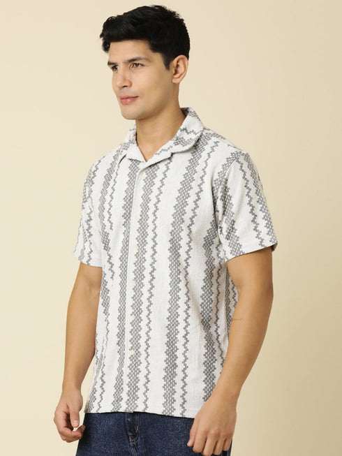 JOVEN Men Printed Casual Black Oversized Half Sleeve Shirt