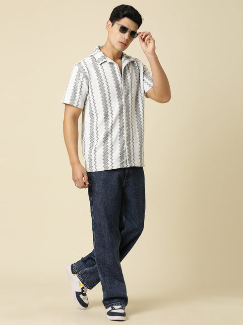 JOVEN Men Printed Casual Black Oversized Half Sleeve Shirt